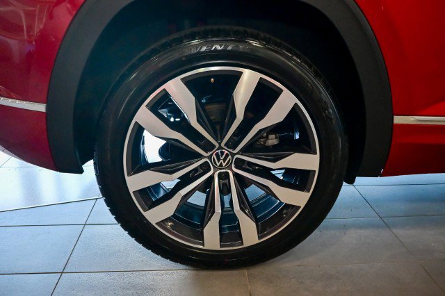 Used 2022 Volkswagen Atlas Cross Sport SEL Premium R-Line image 52