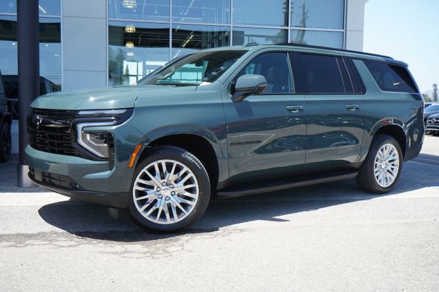 New 2026 Chevrolet Suburban RST w/ RST Capability Package AWD/4WD image 4