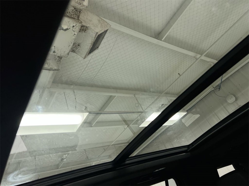 Used 2023 Chevrolet Tahoe Z71 w/ Luxury Package image 18