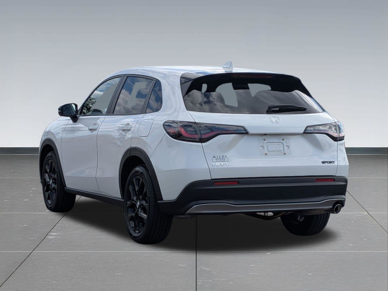 Certified 2025 Honda HR-V Sport image 4