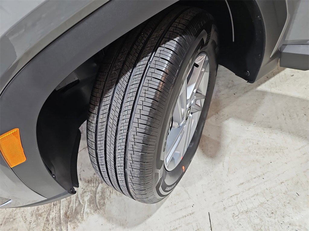 New 2026 Hyundai Tucson SE image 30