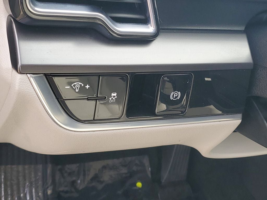Used 2023 Kia Sportage EX FWD image 20