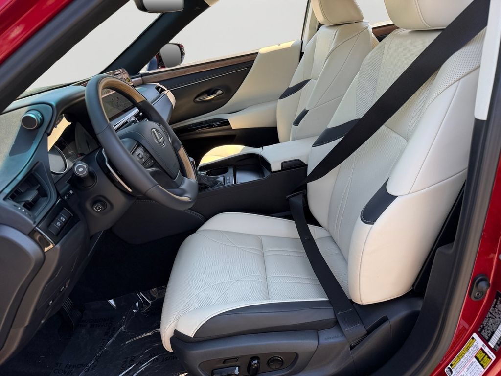 Used 2024 Lexus ES 300h w/ Technology Package FWD image 14