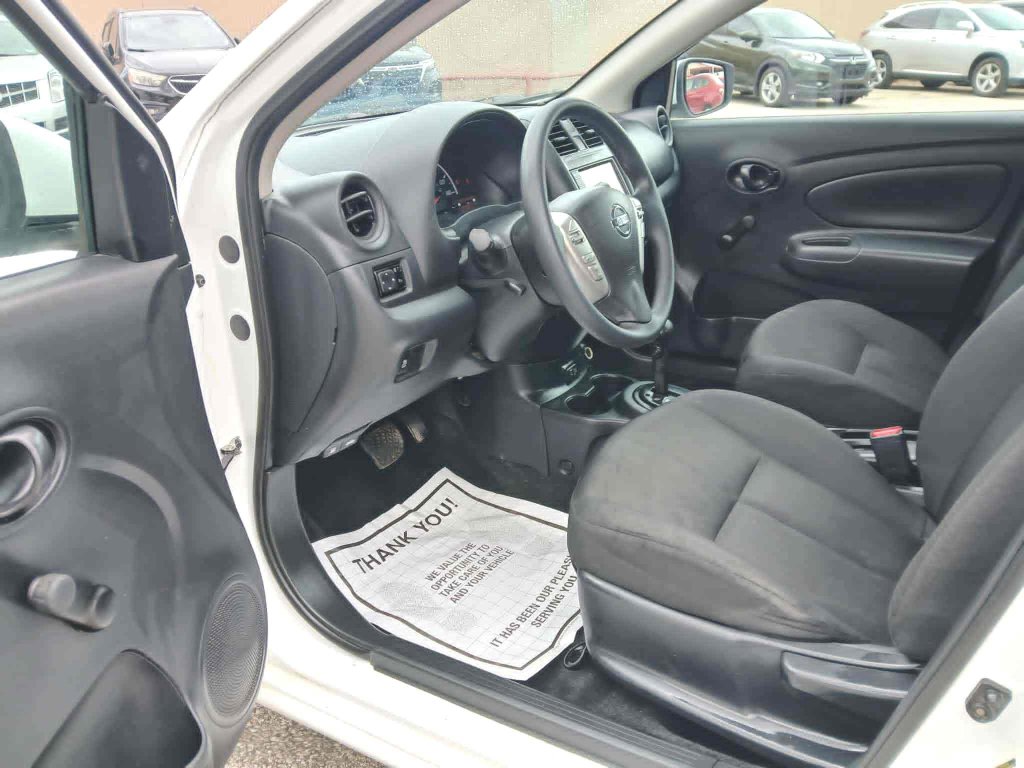 Used 2019 Nissan Versa S Plus image 9