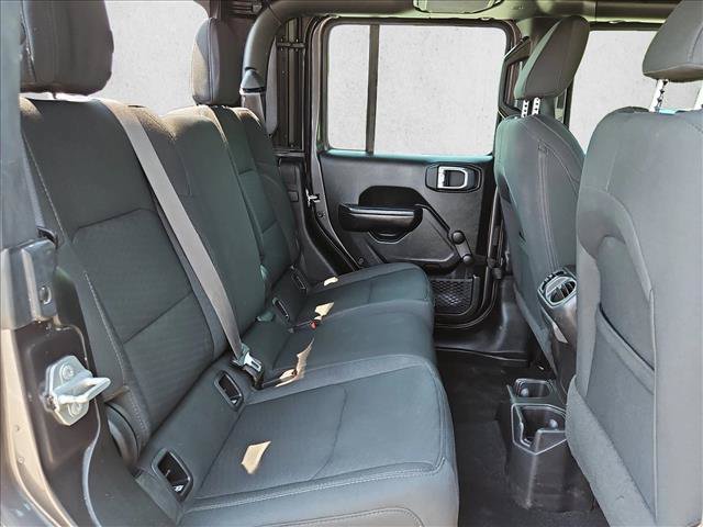 Used 2020 Jeep Gladiator Sport AWD/4WD image 18