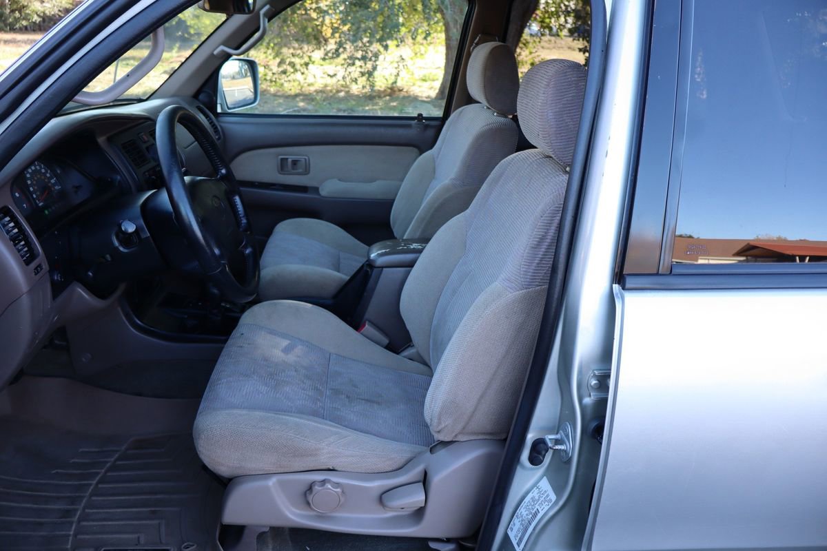 Used 2000 Toyota 4Runner SR5 w/ Upgrade Value Pkg 4 image 19