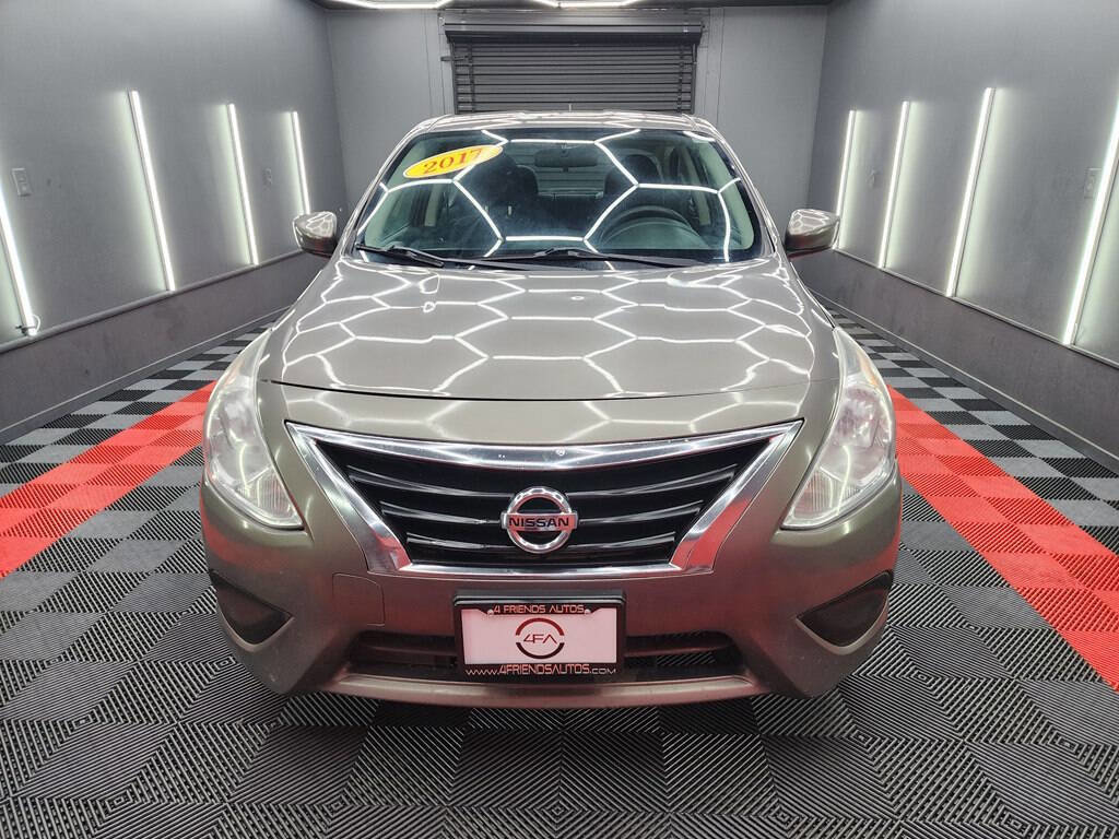 Used 2017 Nissan Versa SV FWD image 2