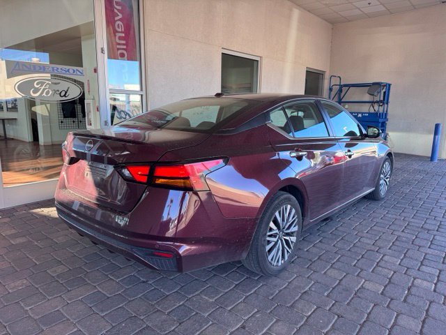 Used 2025 Nissan Altima 2.5 SV FWD image 4