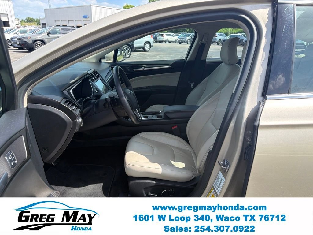 Used 2017 Ford Fusion Titanium AWD/4WD image 10