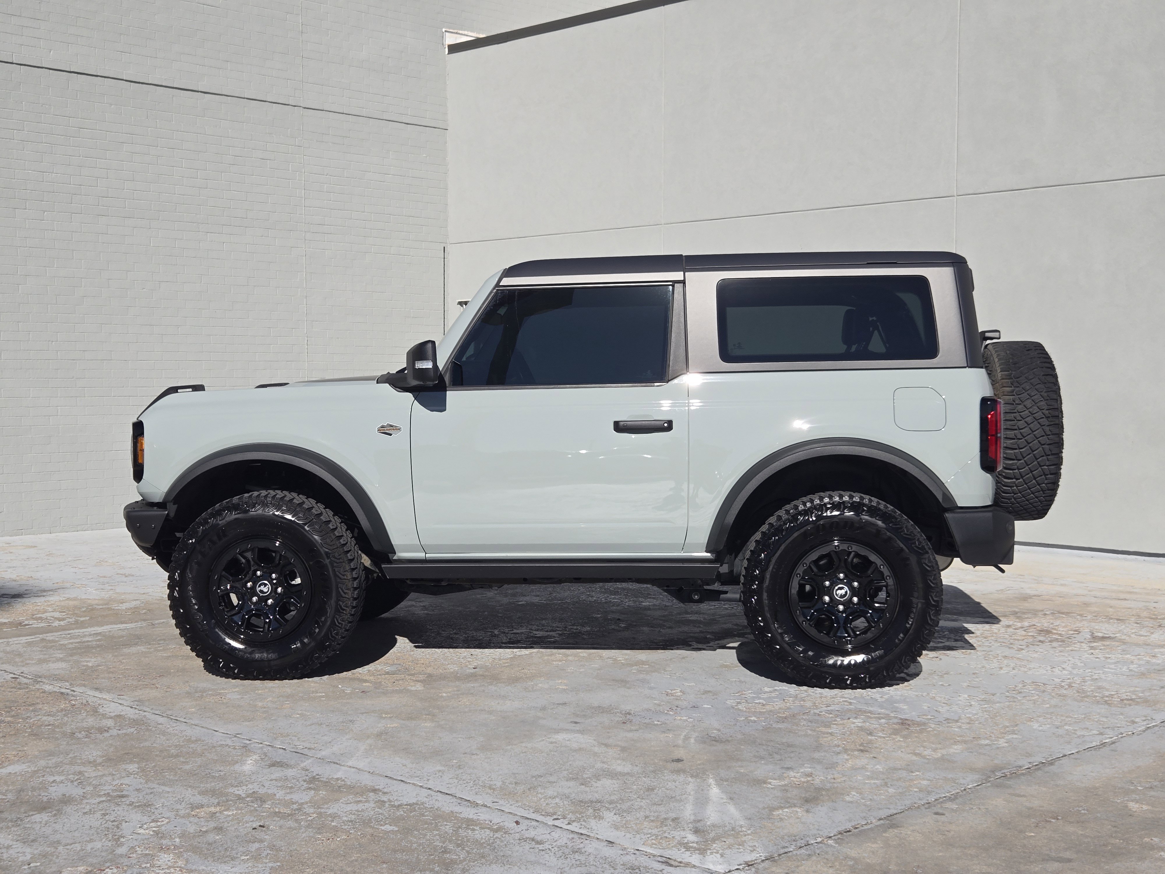 Used 2022 Ford Bronco Wildtrak image 5