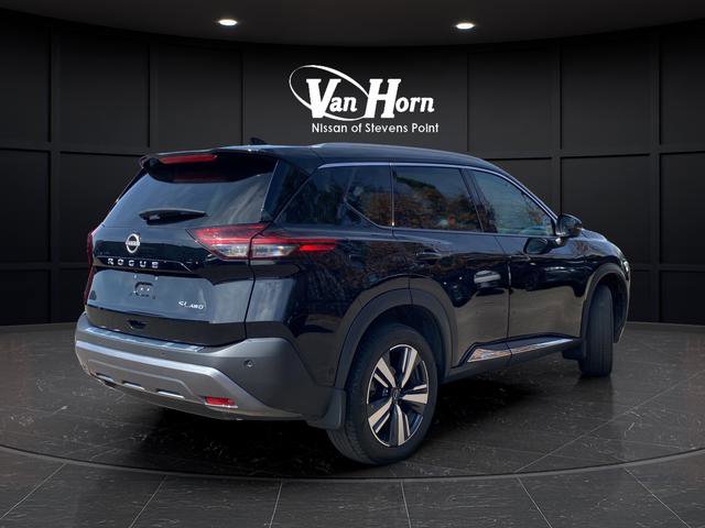 Used 2023 Nissan Rogue SL w/ SL Premium Package image 3