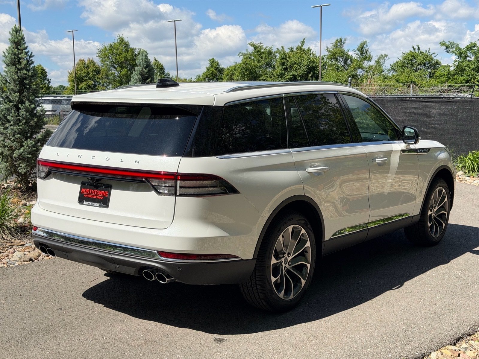 New 2026 Lincoln Aviator Reserve AWD/4WD image 5