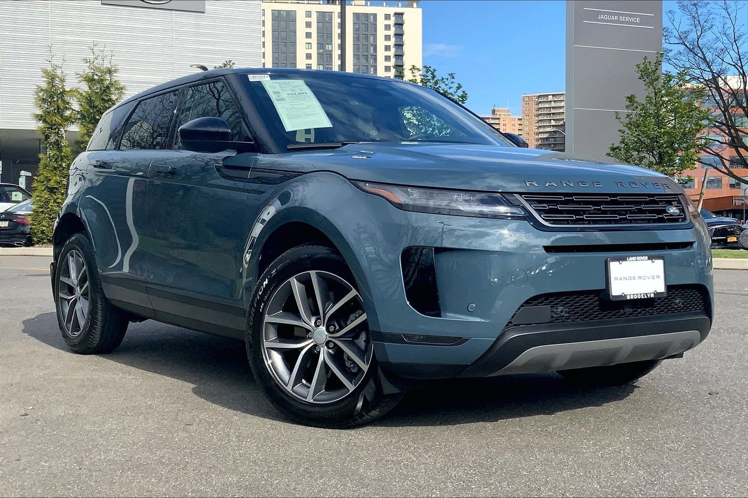 Used 2026 Land Rover Range Rover Evoque S image 2