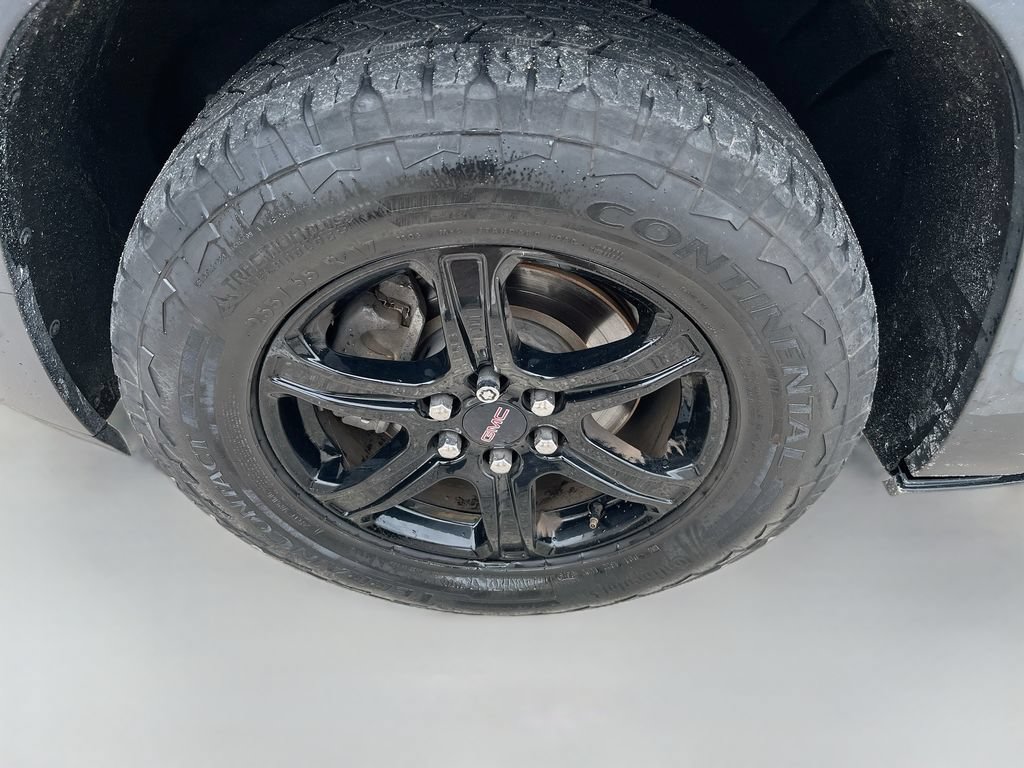 Used 2020 GMC Acadia AT4 w/ LPO, Floor Liner Package AWD/4WD image 34