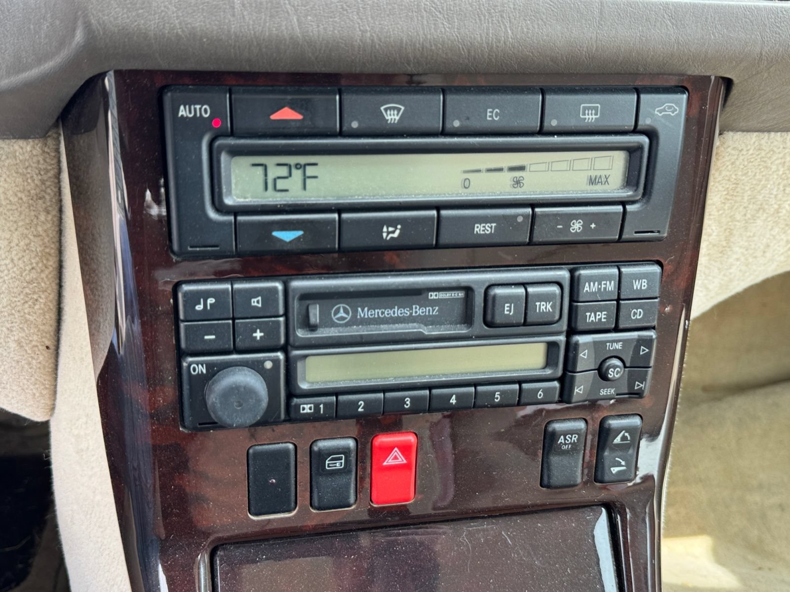Used 1997 Mercedes-Benz SL 320 image 13