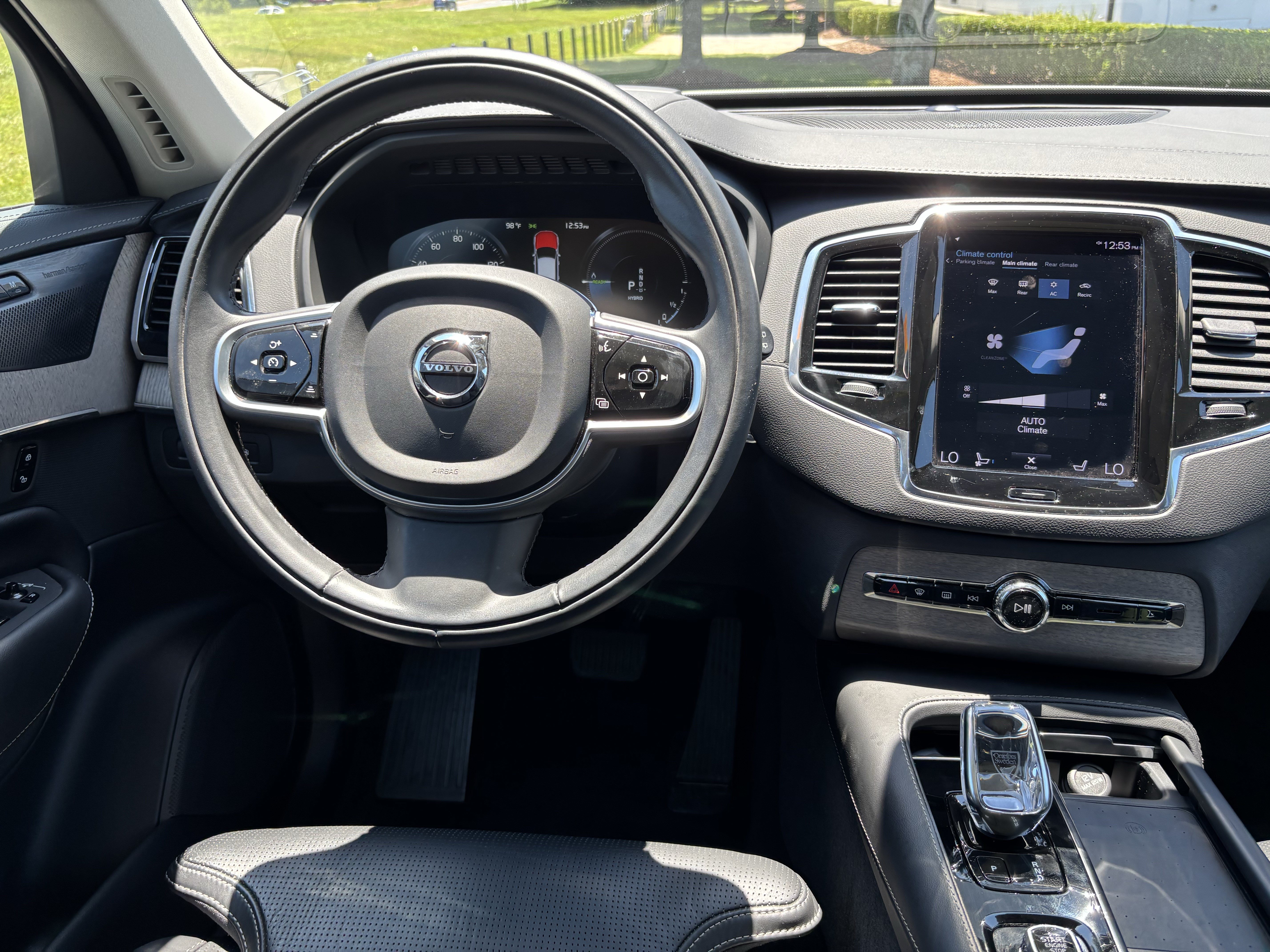 Used 2022 Volvo XC90 T8 Inscription w/ Advanced Package AWD/4WD image 27
