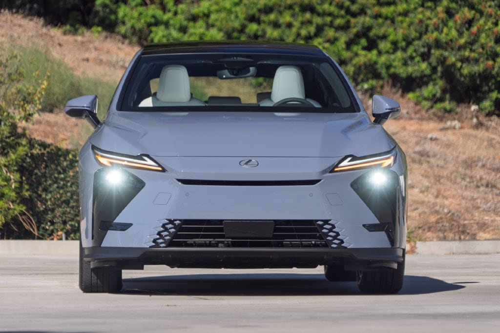 New 2026 Lexus ES 350h w/ Convenience Package FWD image 4