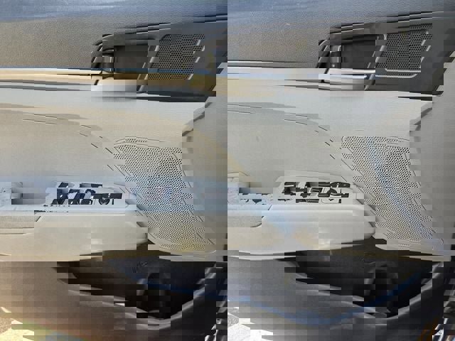 Used 2017 Hyundai Elantra SE image 17