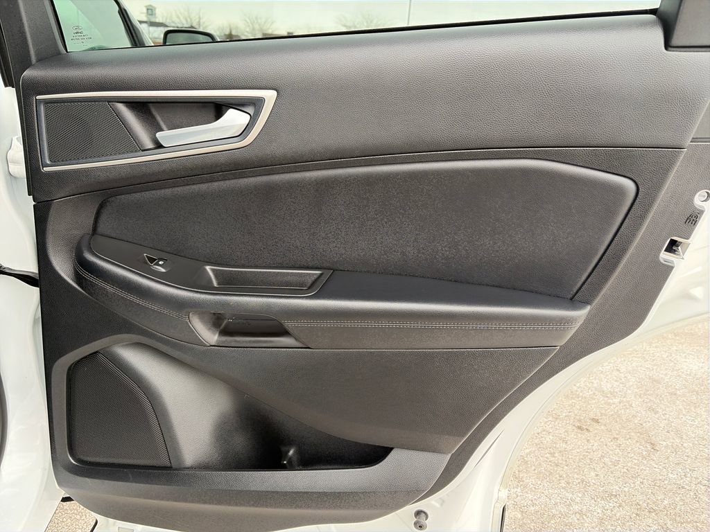 Used 2024 Ford Edge SEL w/ Convenience Package image 31