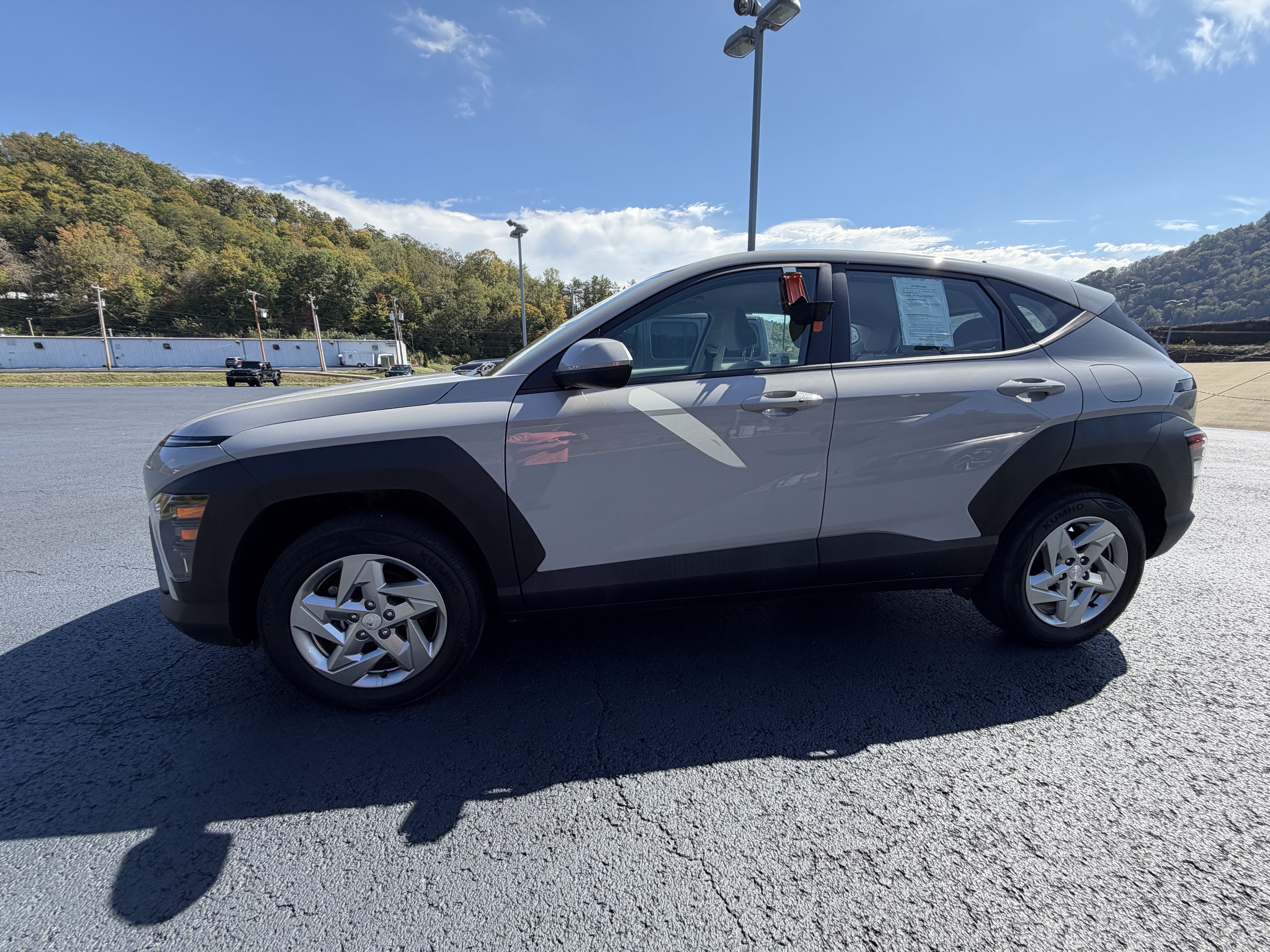 Used 2024 Hyundai Kona SE AWD/4WD image 4
