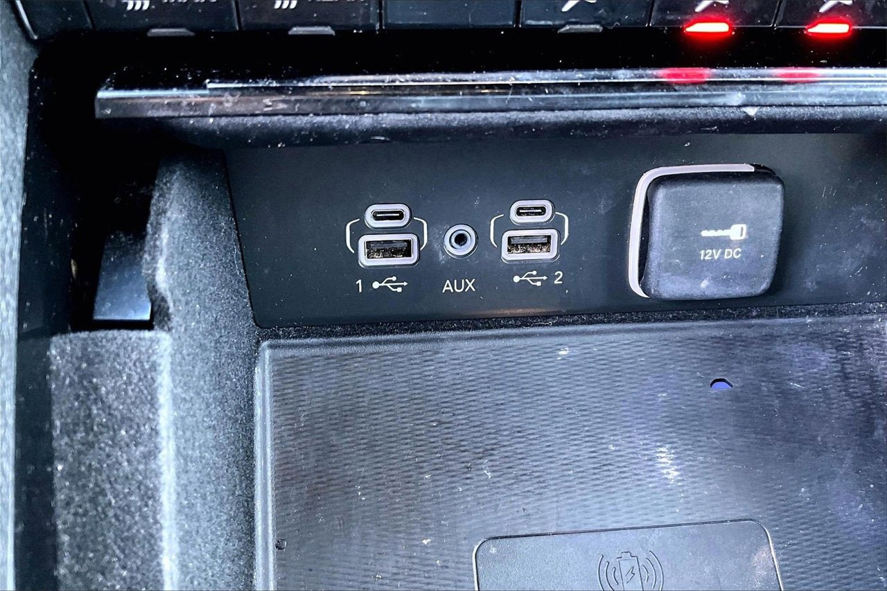 Certified 2022 Jeep Grand Cherokee L Laredo image 16