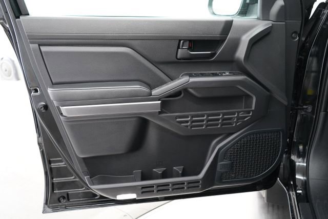 Used 2024 Toyota Tacoma SR5 image 9