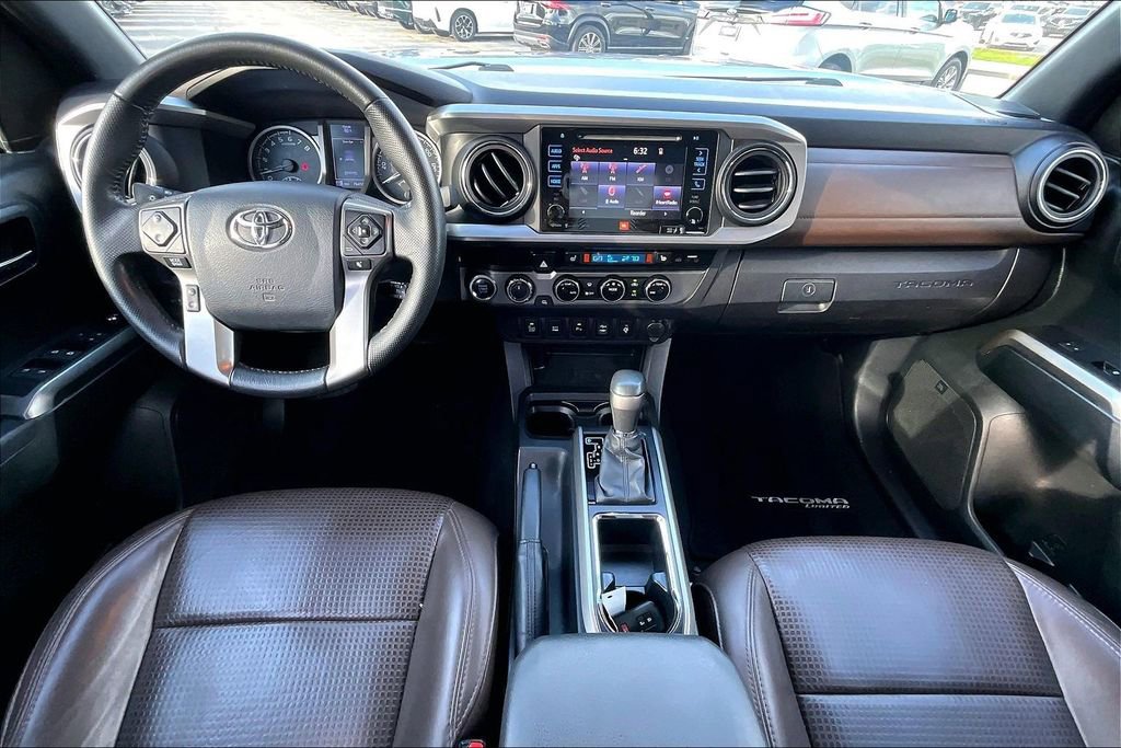 Used 2017 Toyota Tacoma Limited w/ Tow Package AWD/4WD image 20