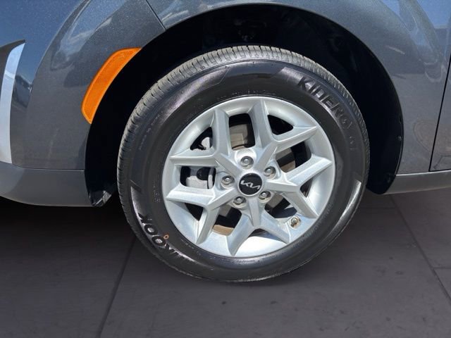 Certified 2025 Kia Soul LX w/ LX Technology Package FWD image 9