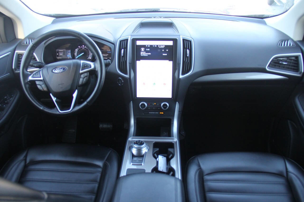 Used 2023 Ford Edge SEL image 13