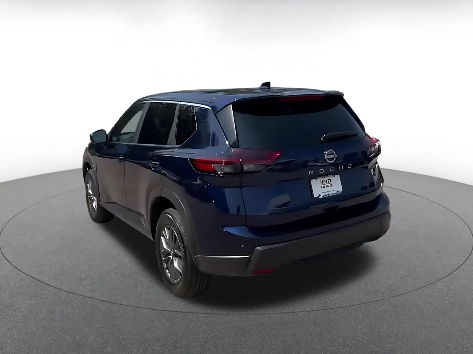Used 2026 Nissan Rogue SV AWD/4WD image 11