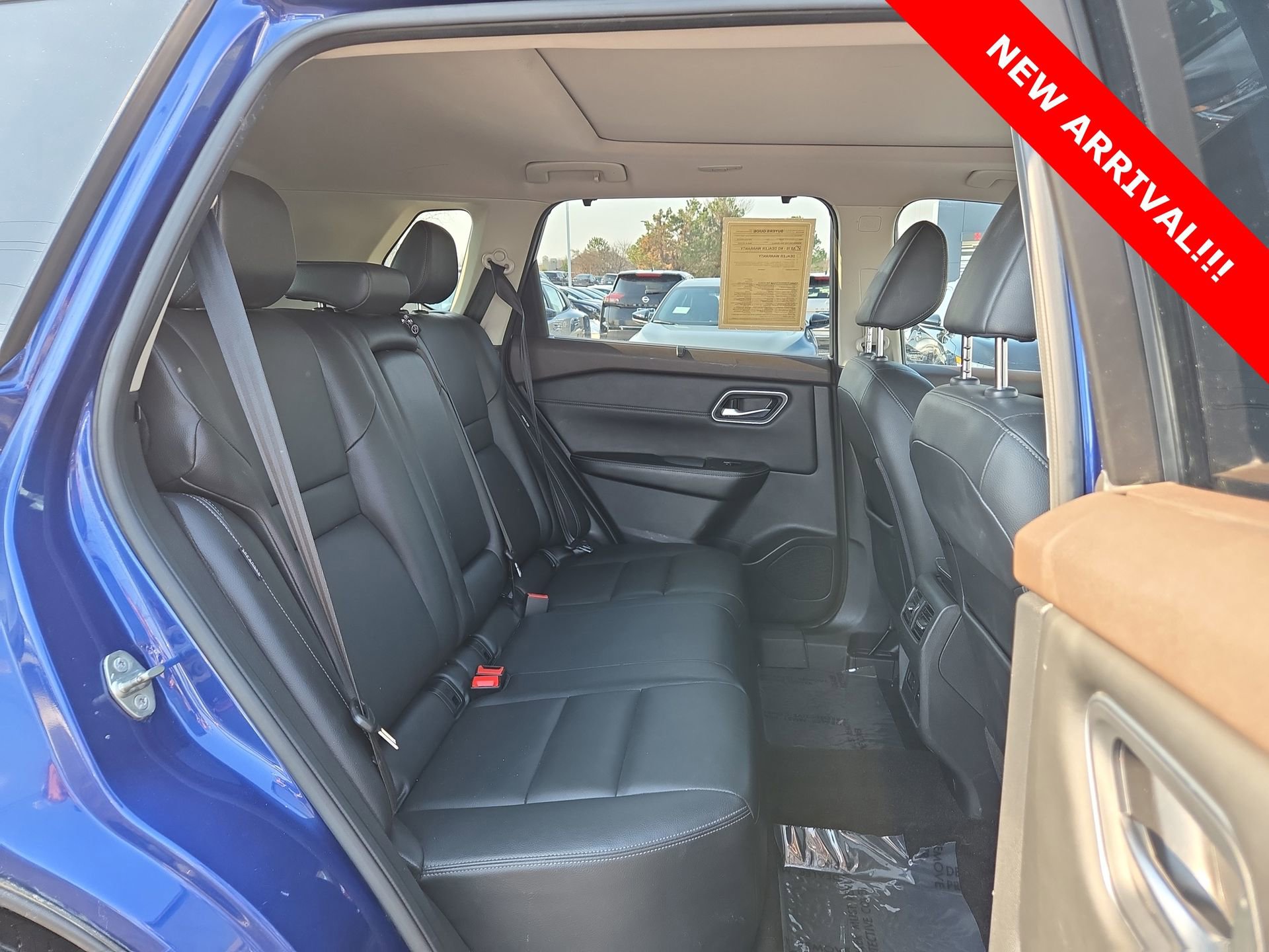Used 2021 Nissan Rogue SL w/ Premium Package image 14
