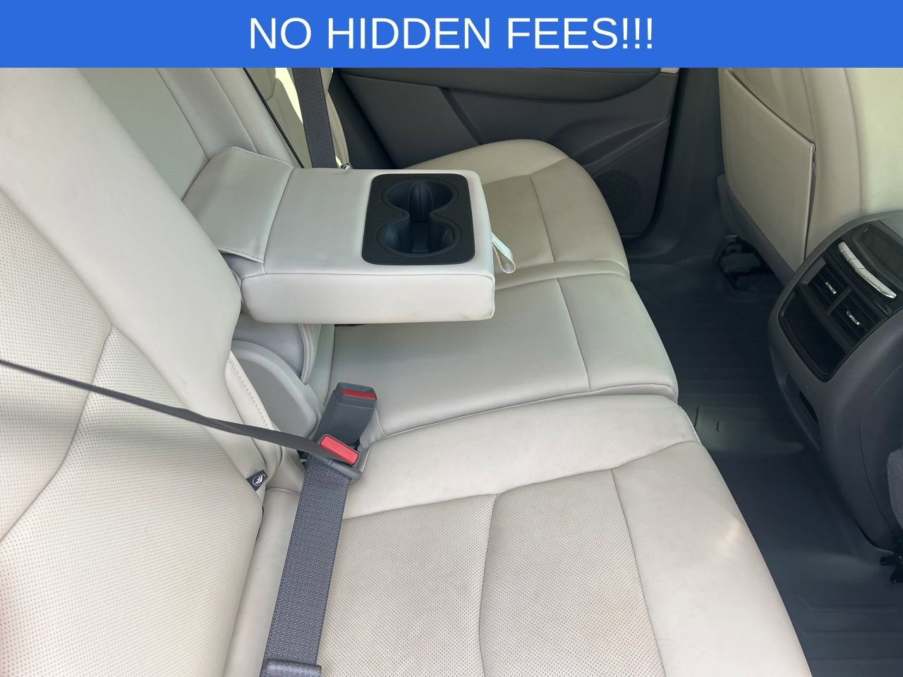 Used 2023 Cadillac XT5 Premium Luxury w/ Technology Package AWD/4WD image 13