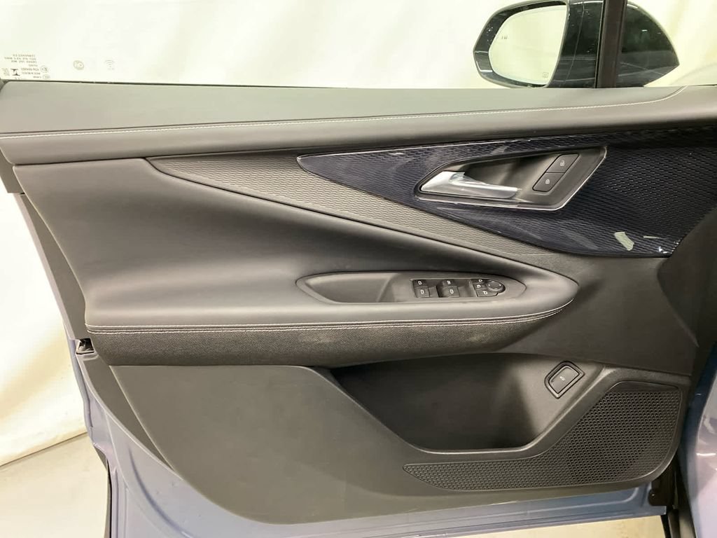 New 2025 Chevrolet Blazer EV LT AWD/4WD image 10
