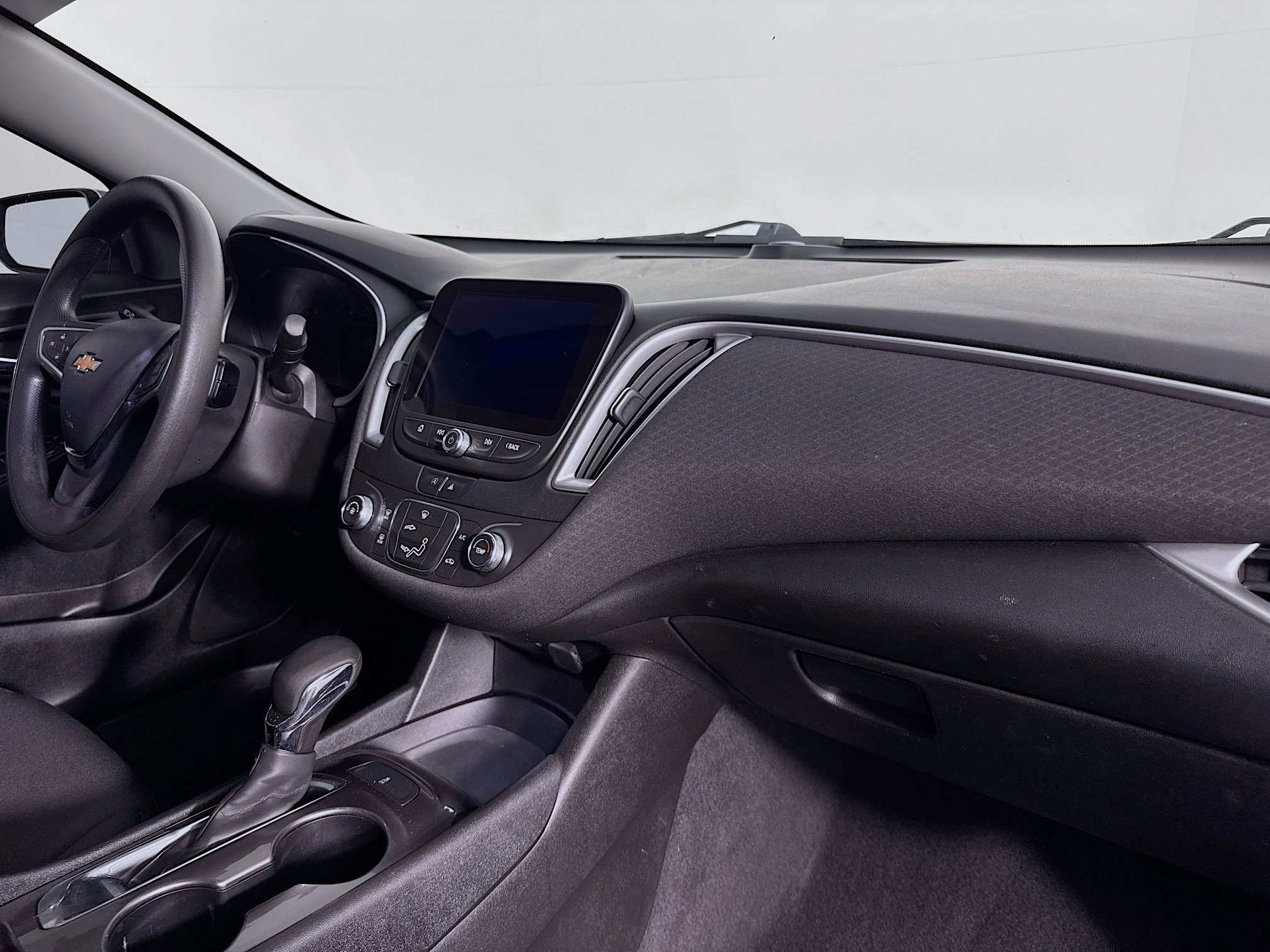 Used 2021 Chevrolet Malibu LS image 29