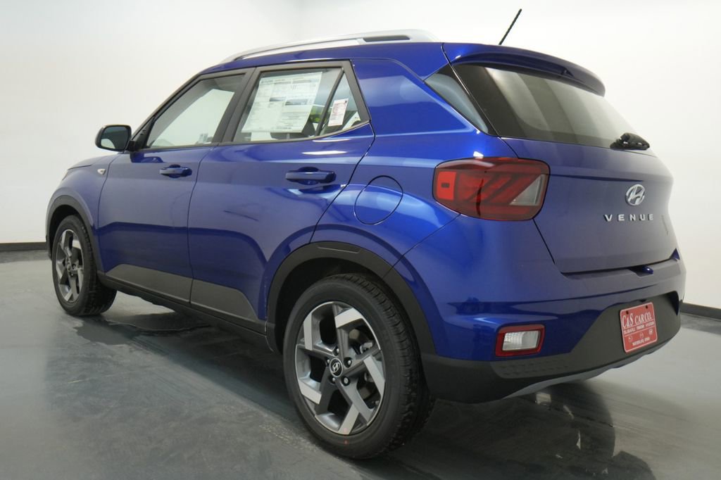 New 2025 Hyundai Venue Limited image 13