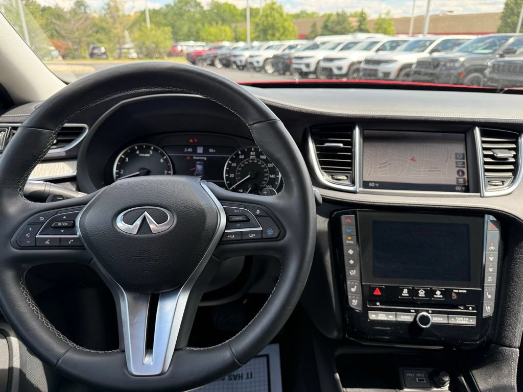 Used 2023 INFINITI QX50 Sensory AWD/4WD image 13