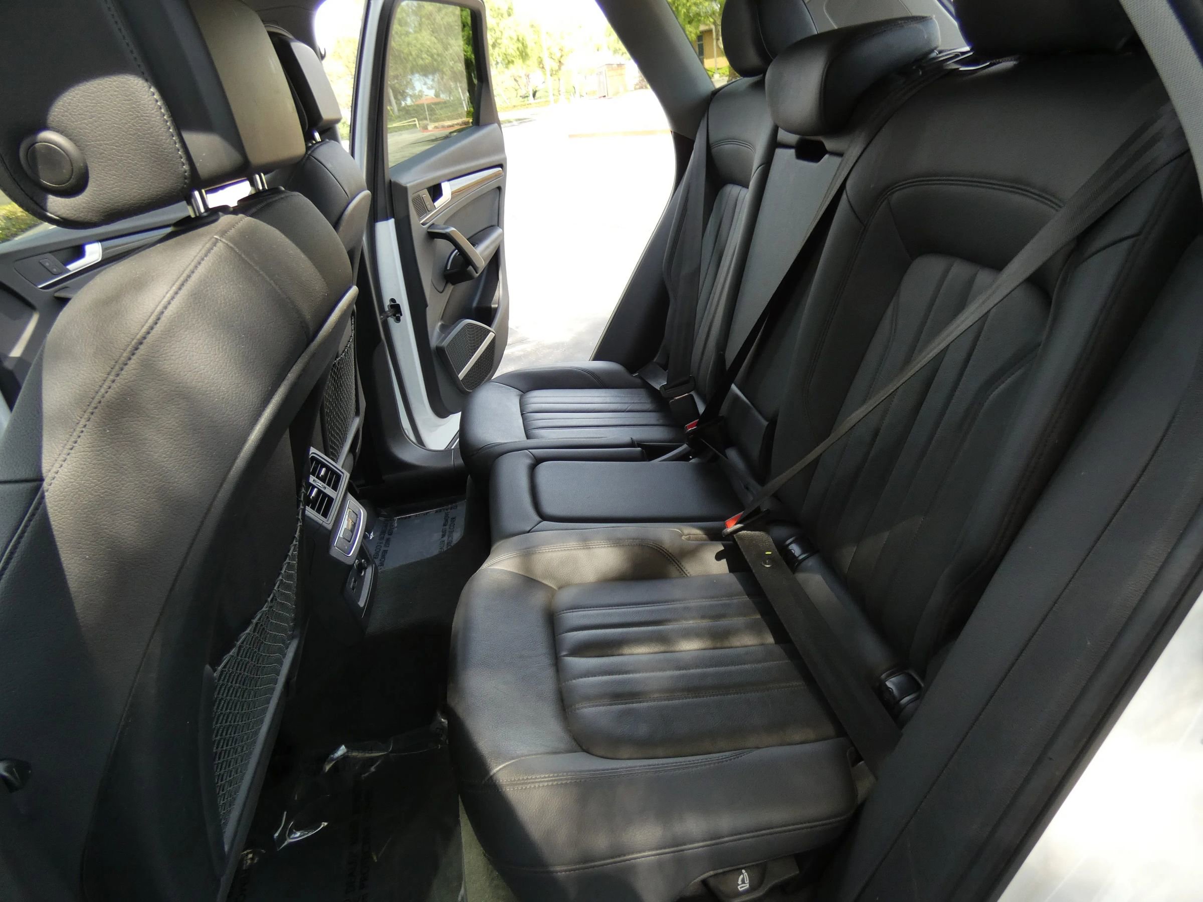 Used 2020 Audi Q5 e Premium Plus image 42