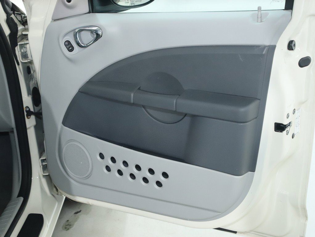 Used 2007 Chrysler PT Cruiser image 29