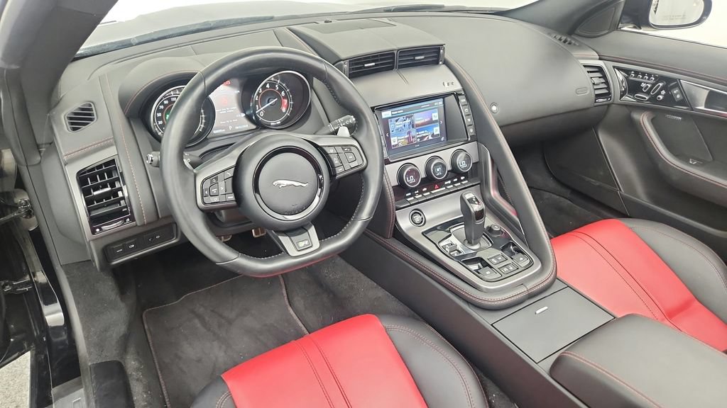Used 2017 Jaguar F-TYPE R AWD/4WD image 28