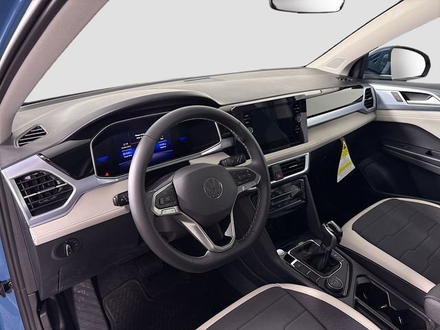New 2026 Volkswagen Taos SE AWD/4WD image 9