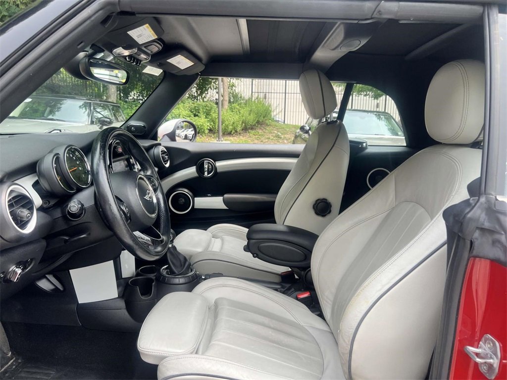 Used 2017 MINI Cooper S image 16