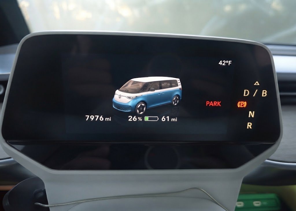 Used 2025 Volkswagen ID. Buzz Pro S Plus RWD image 7