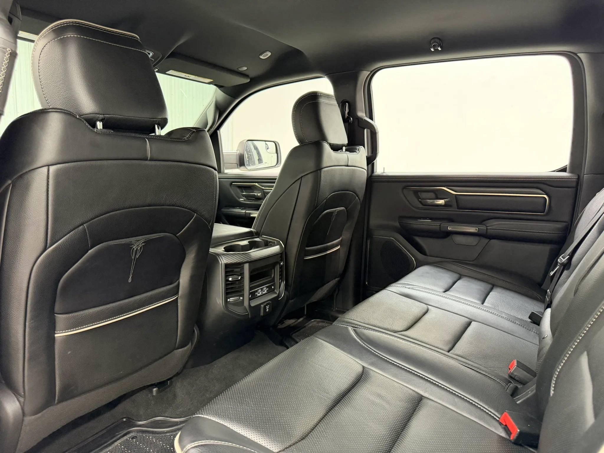 Used 2021 RAM 1500 Limited w/ Body Color Bumper Group AWD/4WD image 16