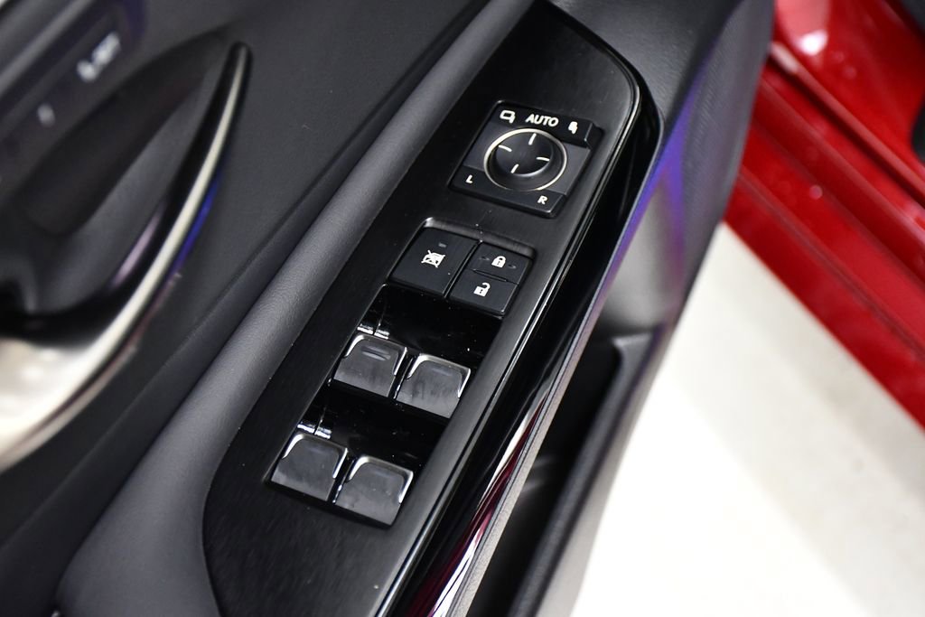 Used 2023 Lexus ES 300h w/ Accessory Package (Z1) image 18