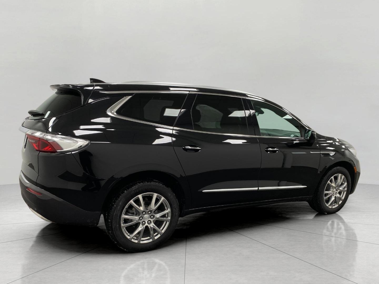 Used 2022 Buick Enclave Essence w/ Experience Buick Package image 3