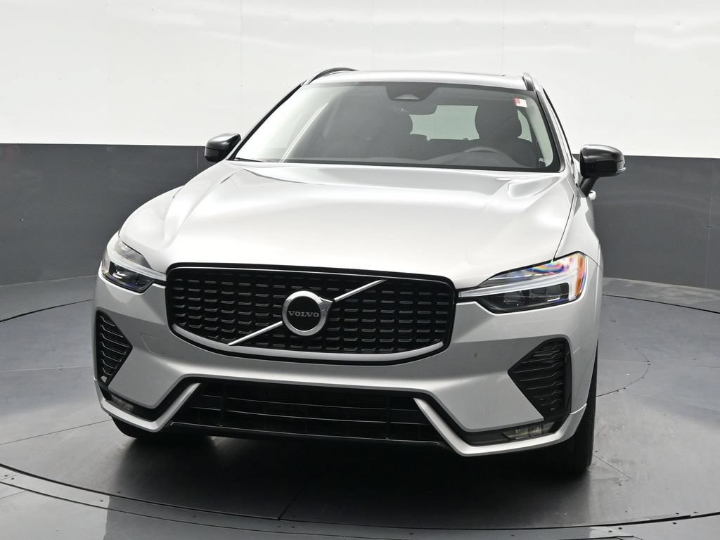 Certified 2024 Volvo XC60 B5 Core AWD/4WD image 9
