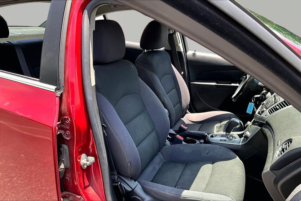 Used 2014 Chevrolet Cruze LT FWD image 18