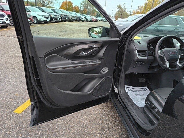 Used 2020 GMC Terrain SLT w/ Preferred Package image 10