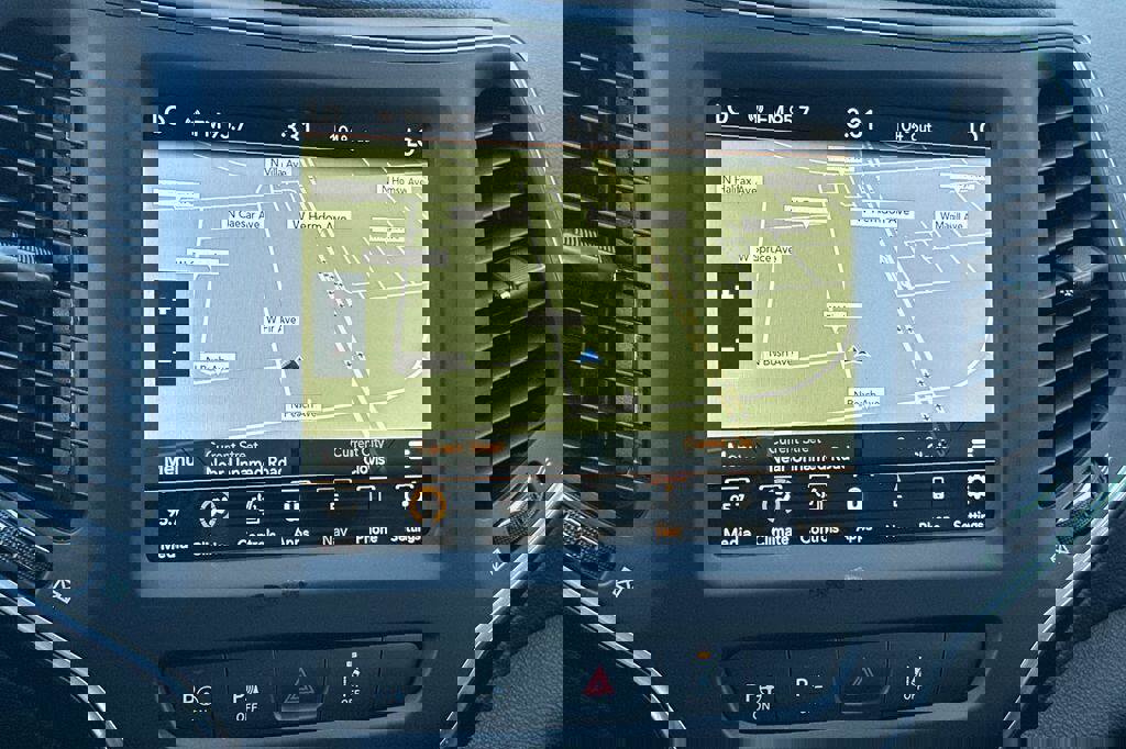 Used 2023 Jeep Cherokee Altitude Lux w/ Lux Elite Package image 19