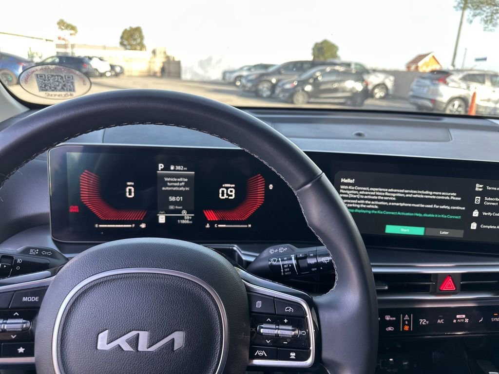 Used 2025 Kia Sorento EX w/ Panoramic Sunroof Package image 7